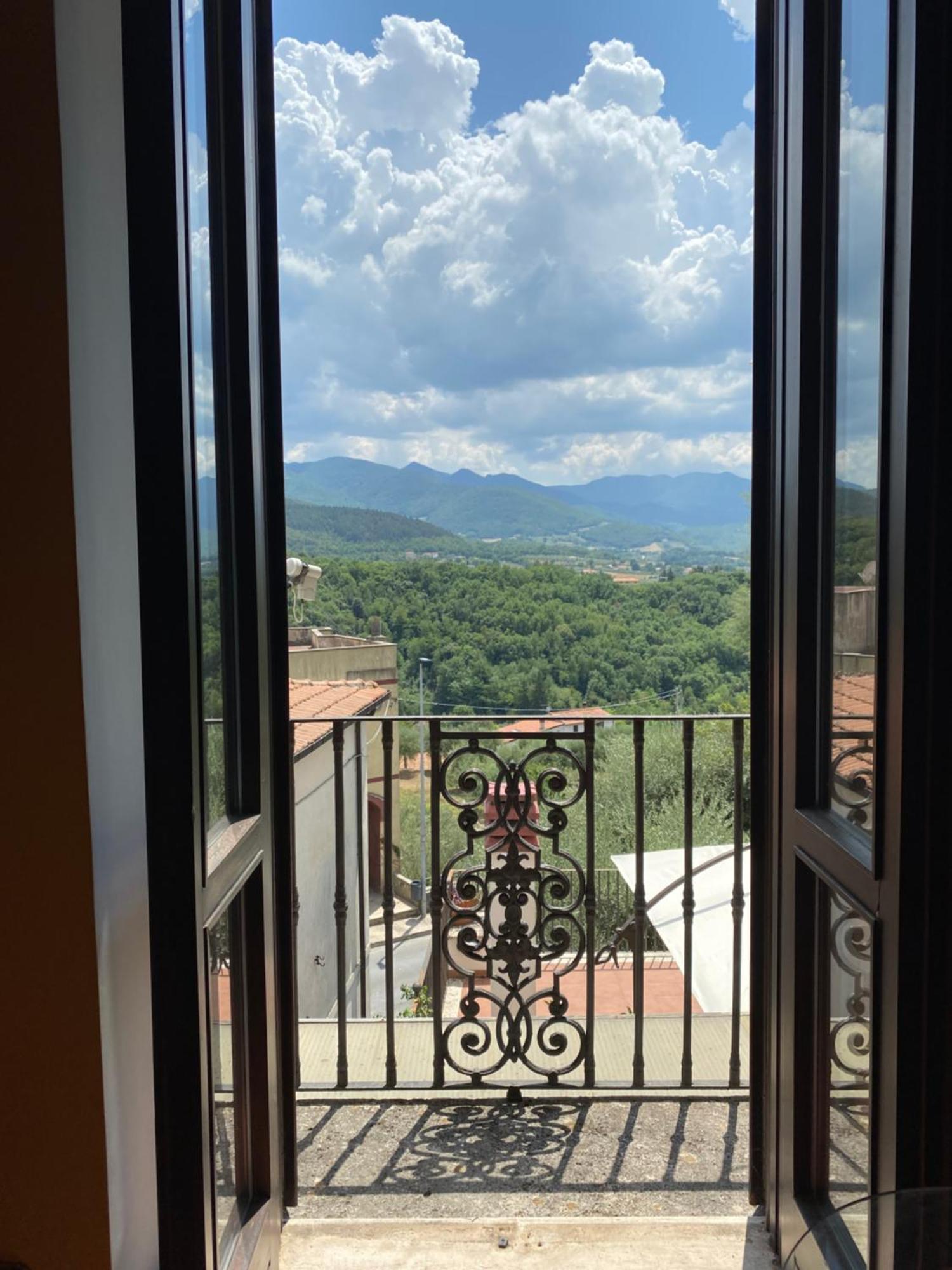 Dimora Al Borgo Antico Villa Isernia Bagian luar foto